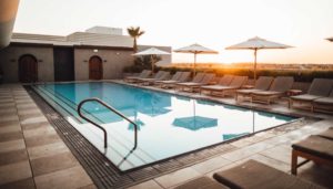 Was kostet ein Swimmingpool: Kosten kalkulieren für Edelstahlpool, GFK Pool oder Stahlrahmenbecken